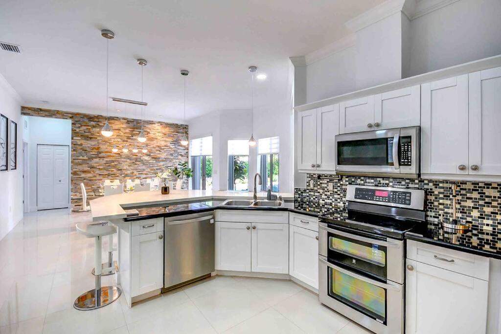 Miami 5Br Villa W Heated Pool, Games & Bbq L01 Cutler Bay Εξωτερικό φωτογραφία