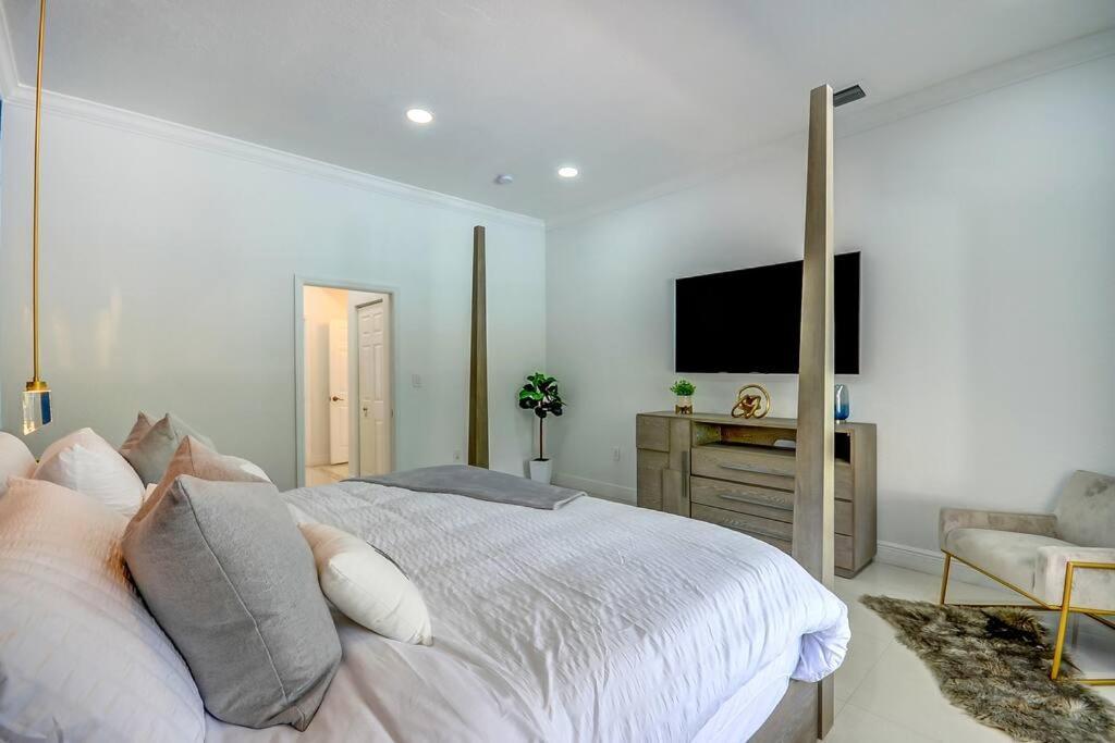 Miami 5Br Villa W Heated Pool, Games & Bbq L01 Cutler Bay Εξωτερικό φωτογραφία
